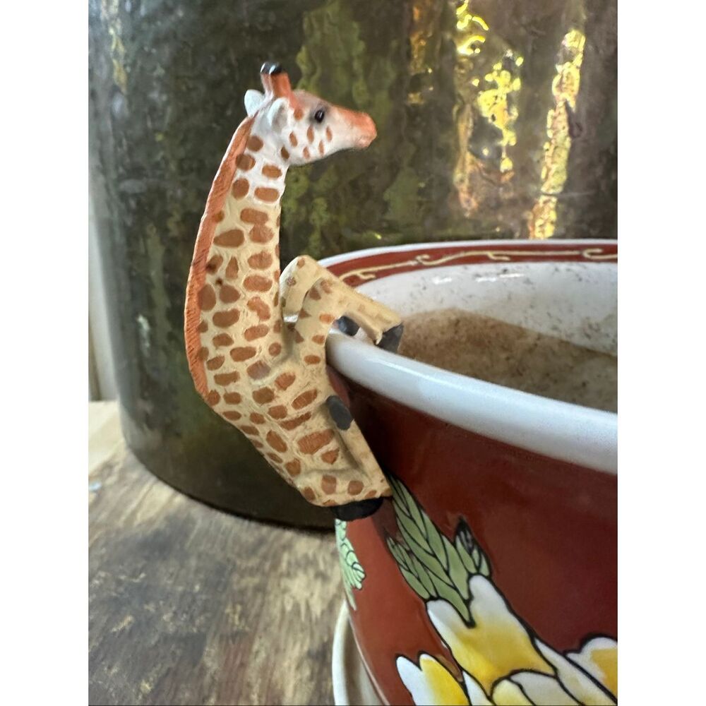 Land & Sea Nature Series Giraffe Pot Hugger Figurine Garden Planter Decor - Picture 2 of 4